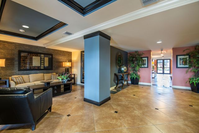 4907 Midtown Lane 1411, Palm Beach Gardens, FL 33418