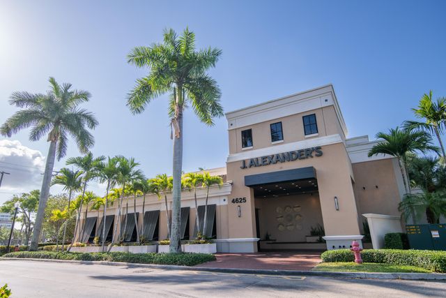 4907 Midtown Lane 1411, Palm Beach Gardens, FL 33418