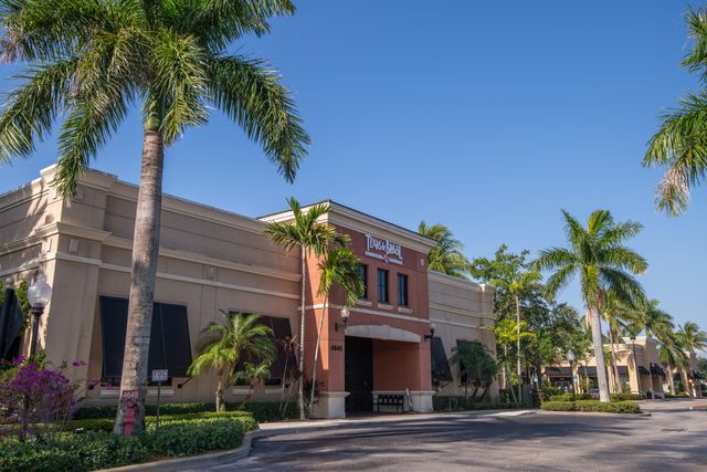 4907 Midtown Lane 1411, Palm Beach Gardens, FL 33418