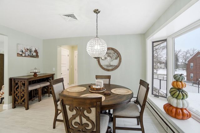 8 Paul Hesser Drive, Lakeside Park, KY 41017