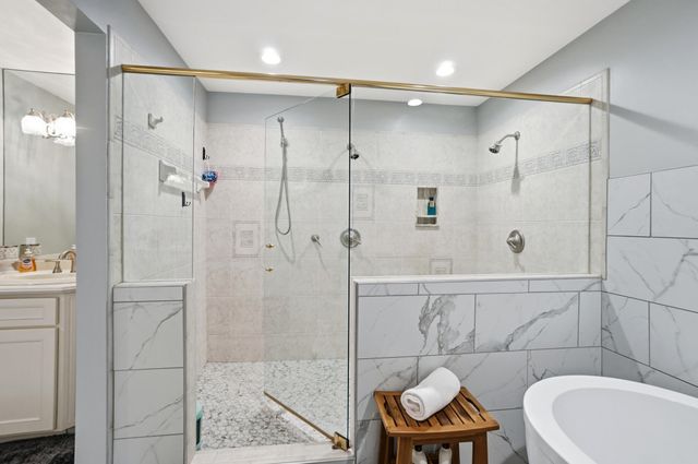 8 Paul Hesser Drive, Lakeside Park, KY 41017