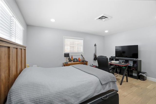 8 Paul Hesser Drive, Lakeside Park, KY 41017