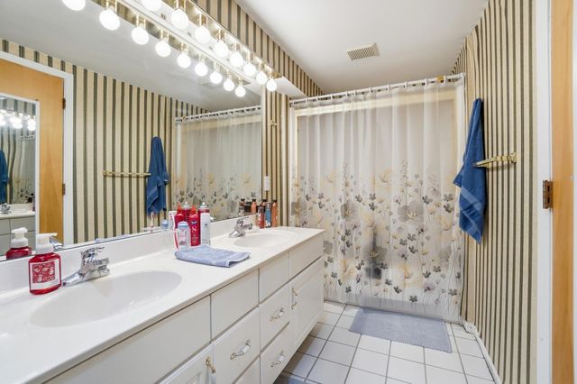 8 Paul Hesser Drive, Lakeside Park, KY 41017