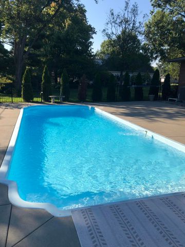 8 Paul Hesser Drive, Lakeside Park, KY 41017