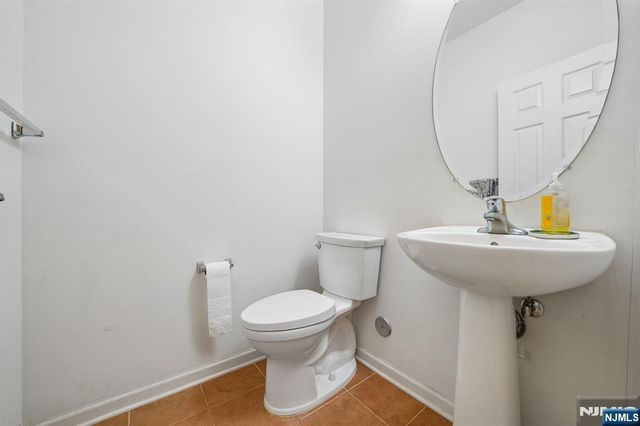 11 Hopkins Court, Par-troy Hills Twp., NJ 07054