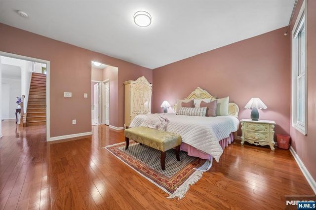 11 Hopkins Court, Par-troy Hills Twp., NJ 07054