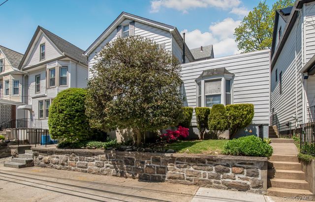 429 E 238th Street, Bronx, NY 10470