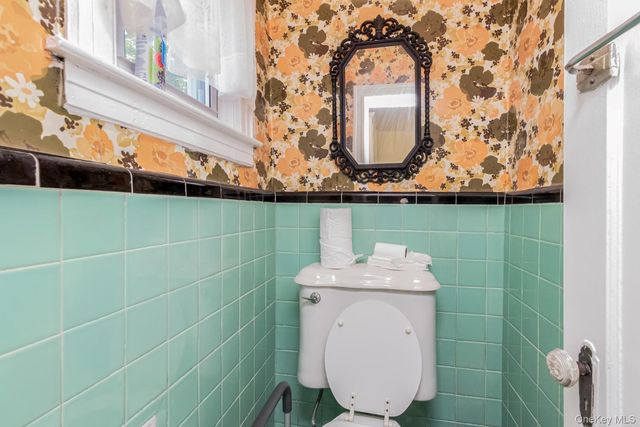 429 E 238th Street, Bronx, NY 10470