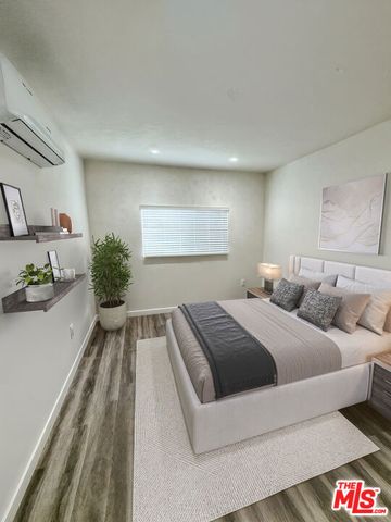 2424 Ocean Park Boulevard 8, Santa Monica, CA 90405