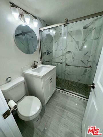 2424 Ocean Park Boulevard 8, Santa Monica, CA 90405