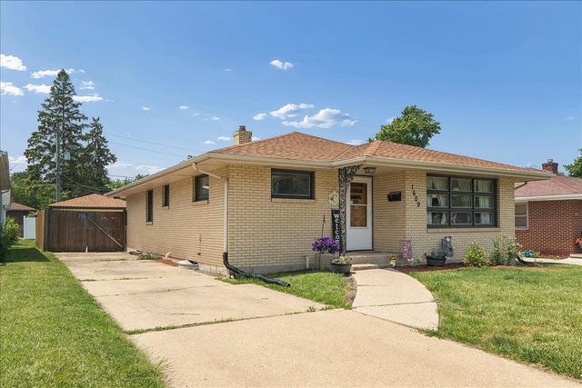 1609 Oakland Avenue, Crest Hill, IL 60403