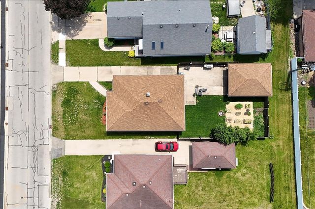 1609 Oakland Avenue, Crest Hill, IL 60403
