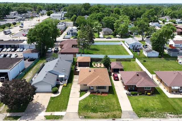 1609 Oakland Avenue, Crest Hill, IL 60403