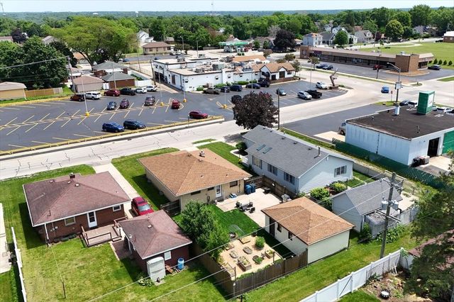 1609 Oakland Avenue, Crest Hill, IL 60403