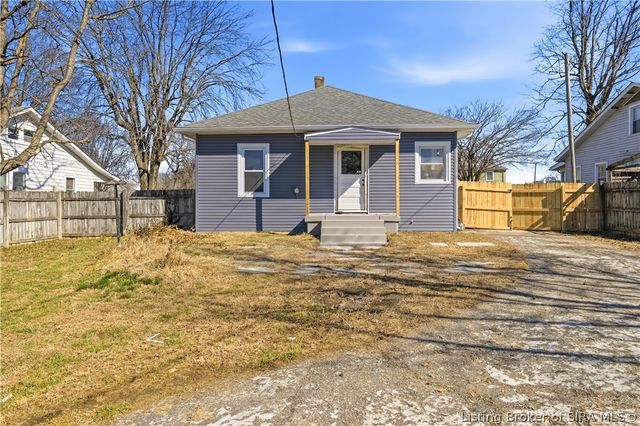 604 Lincoln Boulevard, Sellersburg, IN 47172