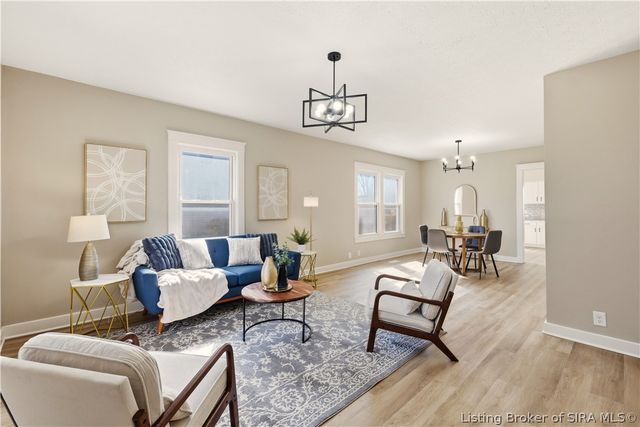 604 Lincoln Boulevard, Sellersburg, IN 47172