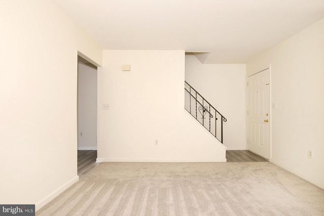 35 WALNUT MILL LN, Cleona, PA 17042