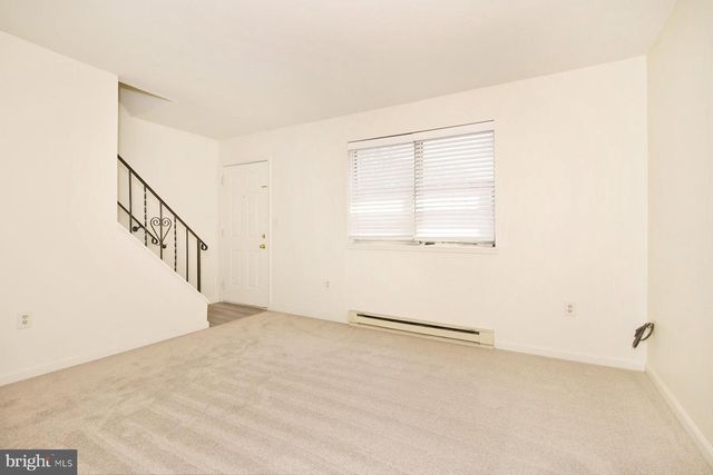 35 WALNUT MILL LN, Cleona, PA 17042