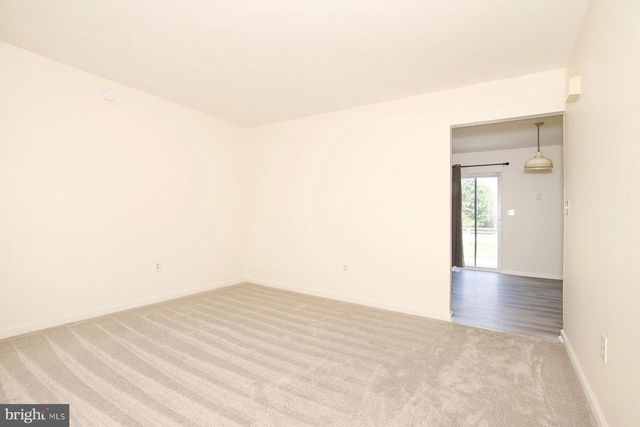35 WALNUT MILL LN, Cleona, PA 17042