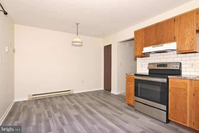 35 WALNUT MILL LN, Cleona, PA 17042