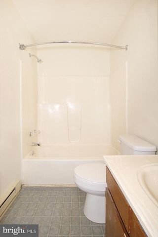 35 WALNUT MILL LN, Cleona, PA 17042