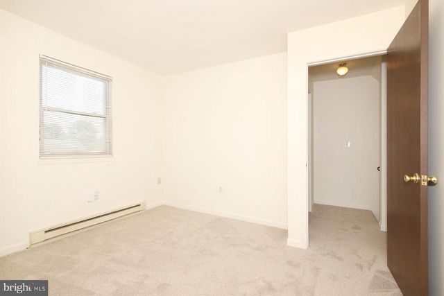 35 WALNUT MILL LN, Cleona, PA 17042