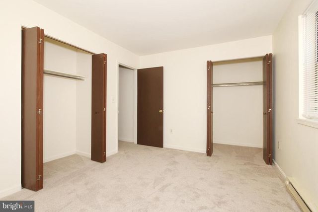 35 WALNUT MILL LN, Cleona, PA 17042
