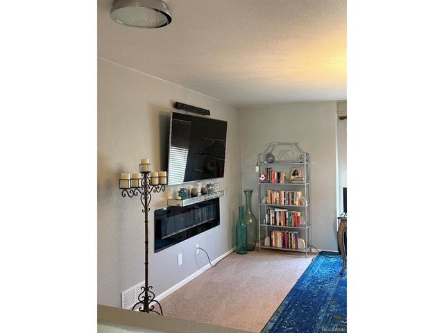 5545 E IRAN St E, Denver, CO 80249