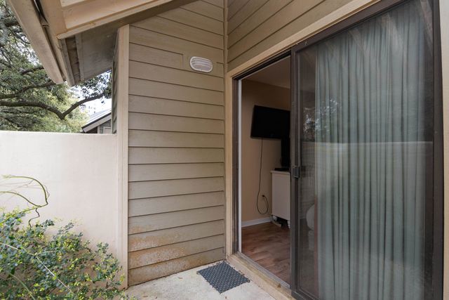 129 Hartland Dr Apt 8D, Myrtle Beach, SC 29572