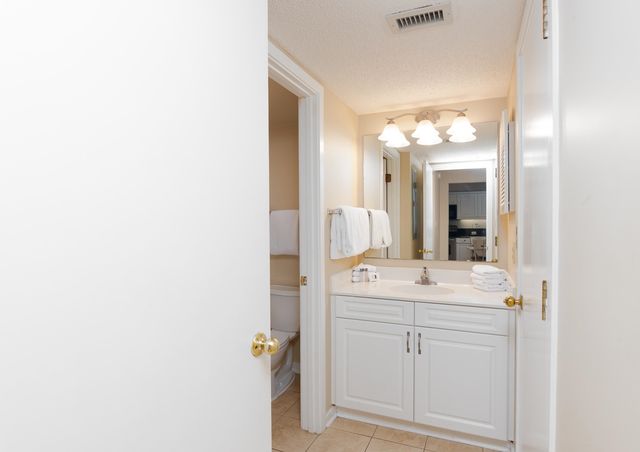 129 Hartland Dr Apt 8D, Myrtle Beach, SC 29572
