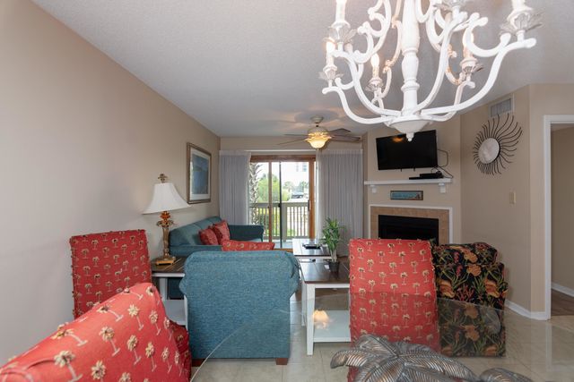 129 Hartland Dr Apt 8D, Myrtle Beach, SC 29572
