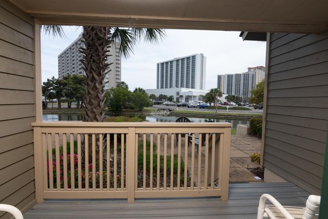 129 Hartland Dr Apt 8D, Myrtle Beach, SC 29572