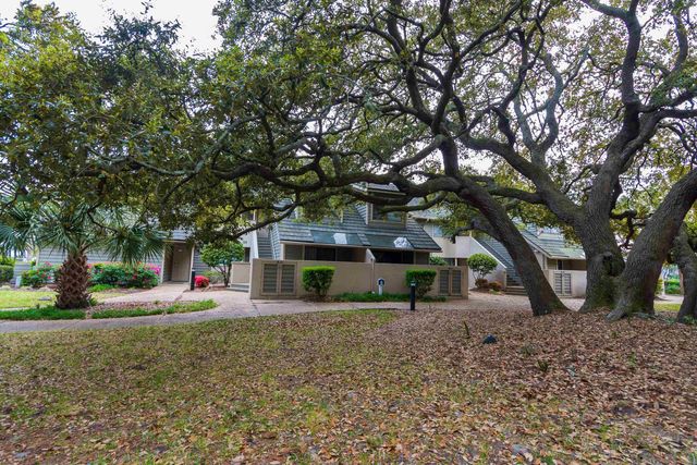 129 Hartland Dr Apt 8D, Myrtle Beach, SC 29572