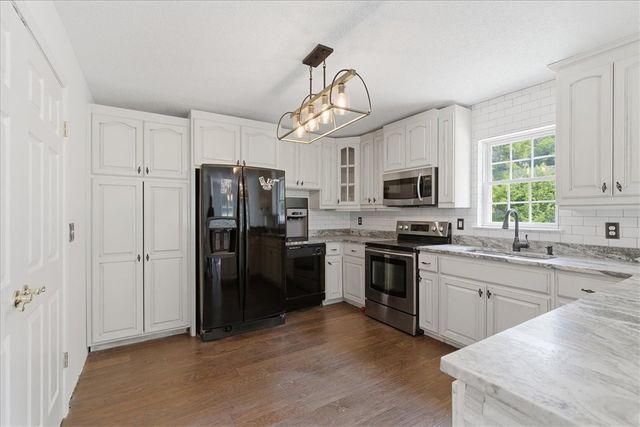 610 Walnut Way, Anderson, SC 29626