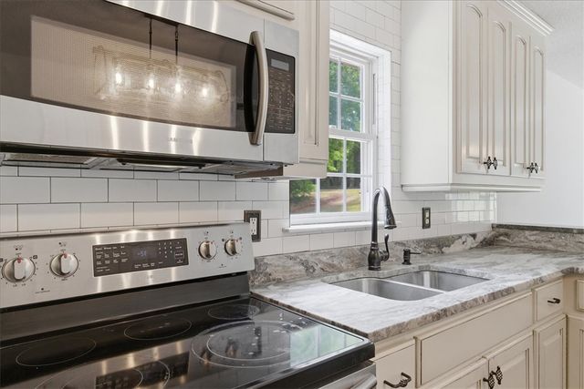 610 Walnut Way, Anderson, SC 29626