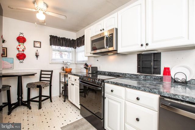 368 REGINA AVE, Hamilton, NJ 08619