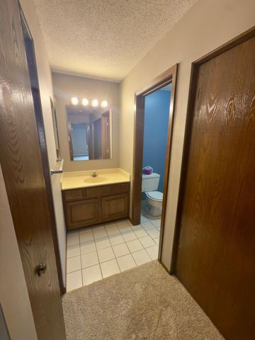 10441 Greenbrier Road 303, Minnetonka, MN 55305