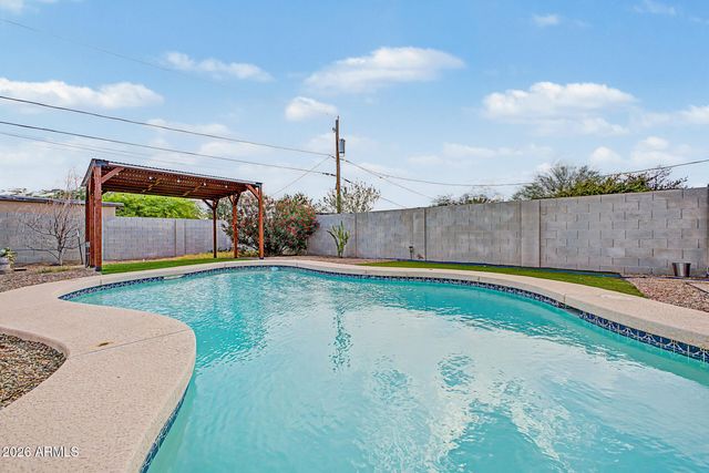 9831 E BUTTE Street, Mesa, AZ 85207