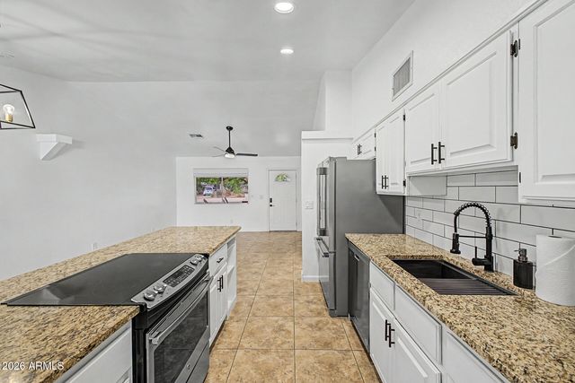 9831 E BUTTE Street, Mesa, AZ 85207