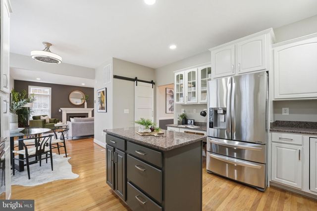 1621 S TAYLOR ST, Arlington, VA 22204