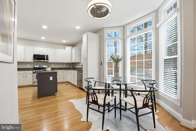 1621 S TAYLOR ST, Arlington, VA 22204