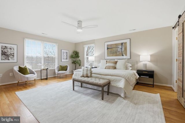 1621 S TAYLOR ST, Arlington, VA 22204