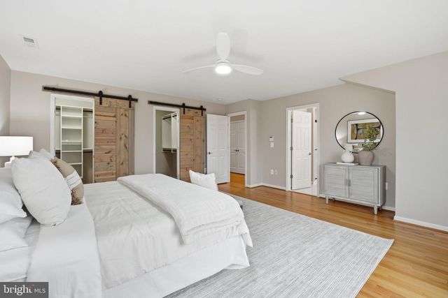 1621 S TAYLOR ST, Arlington, VA 22204