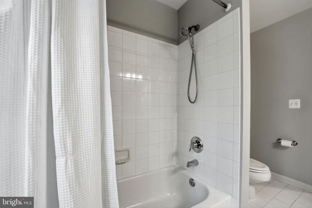 1621 S TAYLOR ST, Arlington, VA 22204