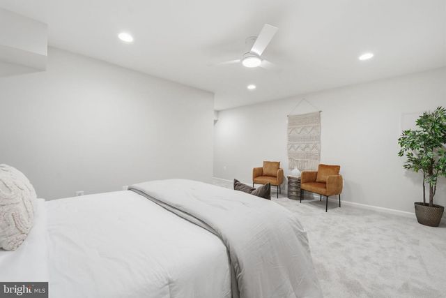 1621 S TAYLOR ST, Arlington, VA 22204