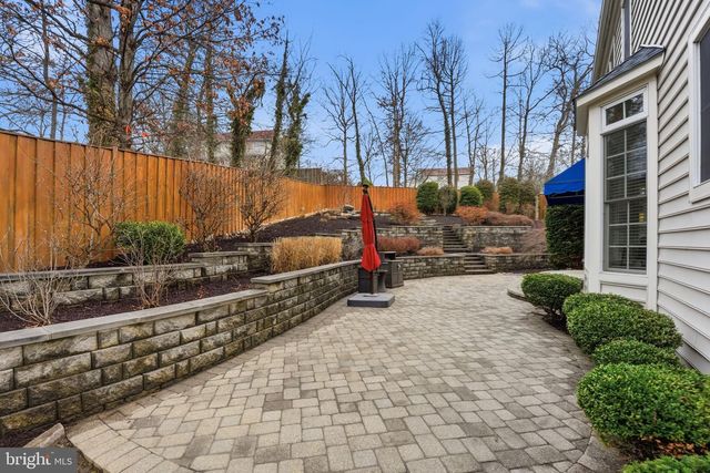 1621 S TAYLOR ST, Arlington, VA 22204