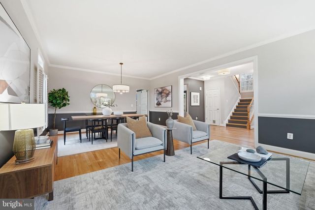 1621 S TAYLOR ST, Arlington, VA 22204