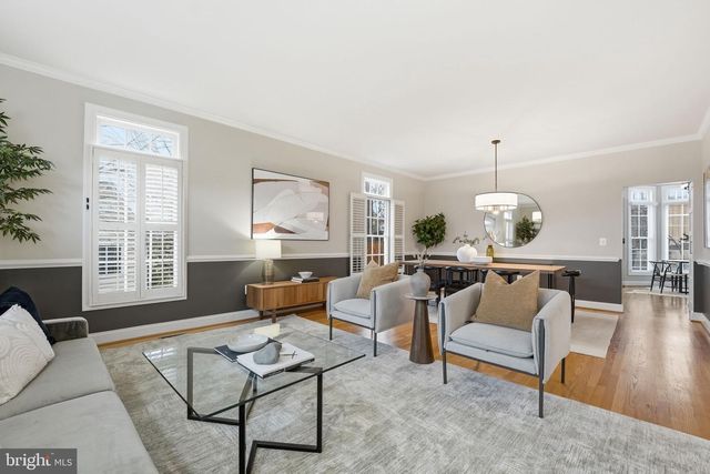 1621 S TAYLOR ST, Arlington, VA 22204