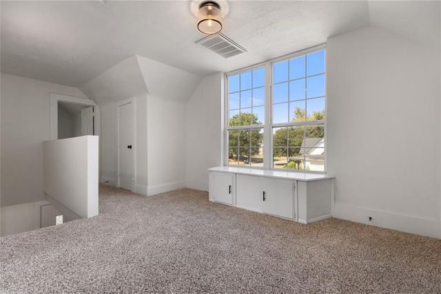 627 N Park Avenue, Shawnee, OK 74801