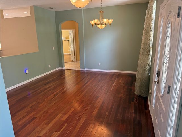 5005 E 1st Square SW, Vero Beach, FL 32968
